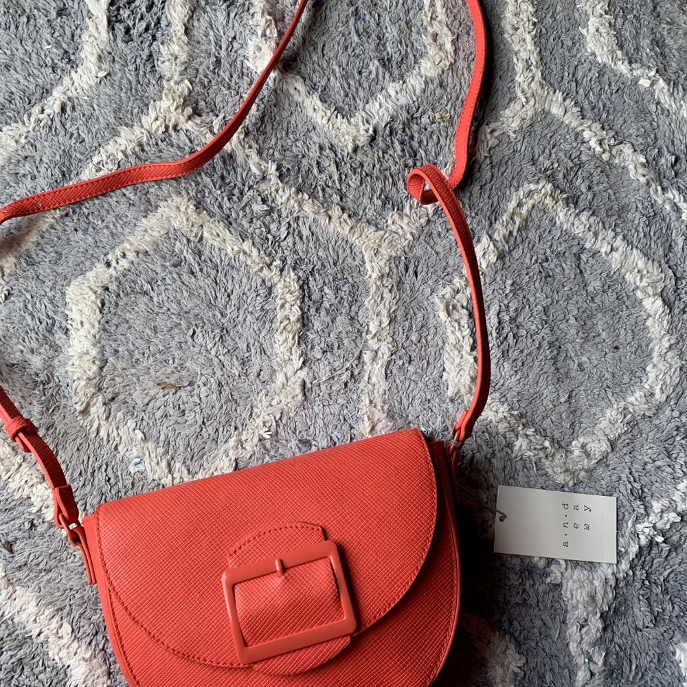 brand new and eawy bag